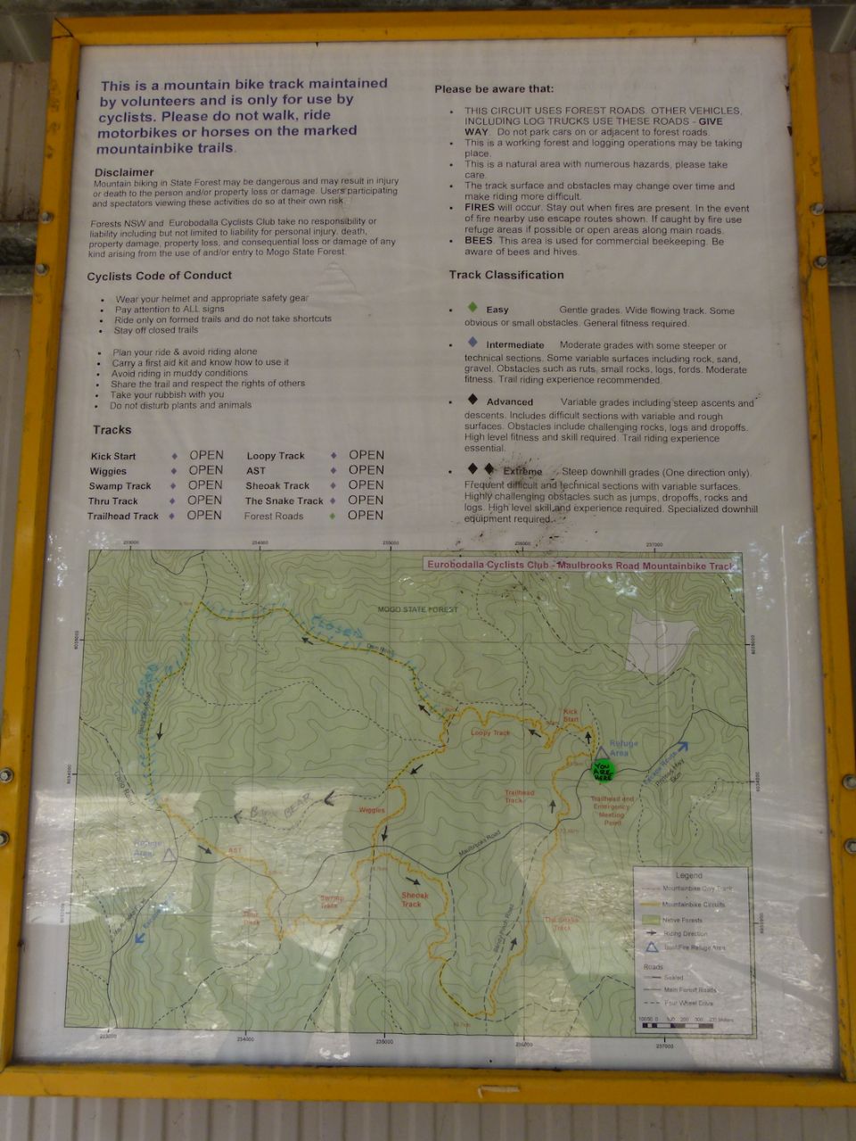 Mogo Trailhead sign